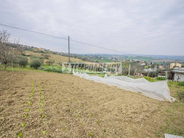 Terreno in vendita a Marche, Macerata