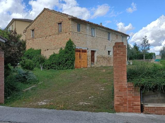 Terreno in vendita a Marche, Macerata