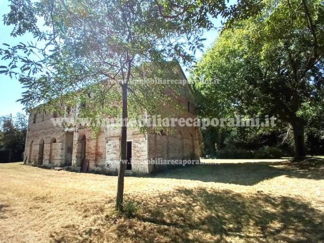 Terreno in vendita a Marche, Macerata