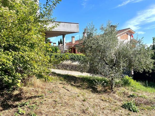 Terreno in vendita a Montecatini Terme, Toscana