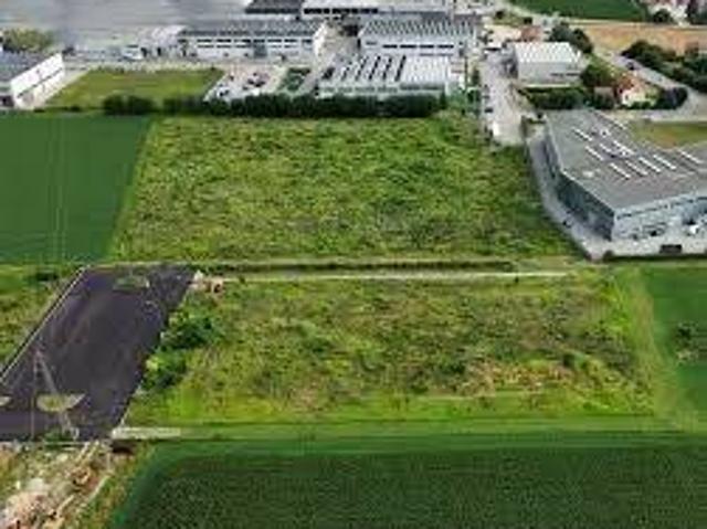 Terreno in vendita a Montecchio Precalcino, Veneto