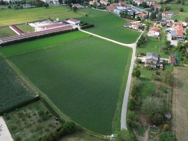 Terreno in vendita a Preara, Montecchio Precalcino