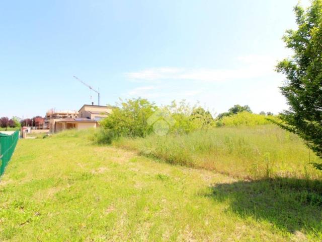 Terreno in vendita a Montechiarugolo, Reggio Emilia