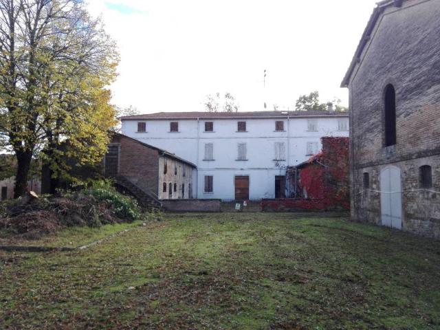 Terreno in vendita a Montechiarugolo, Reggio Emilia