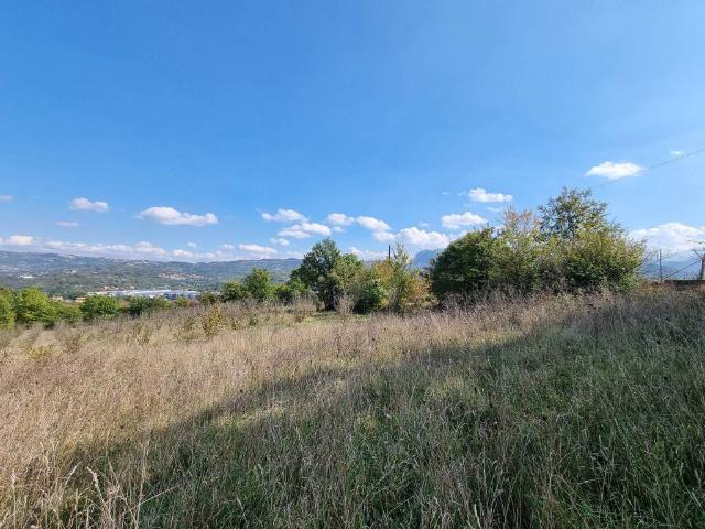 Terreno in vendita a Montefredane, Campania