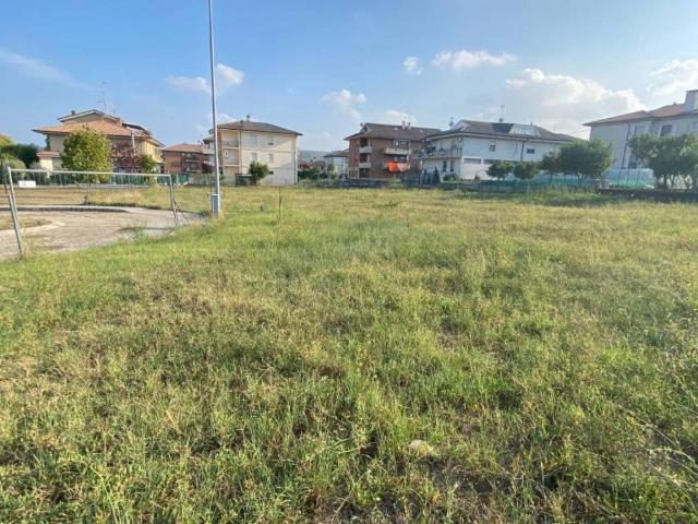 Terreno in vendita a Marche, Fermo