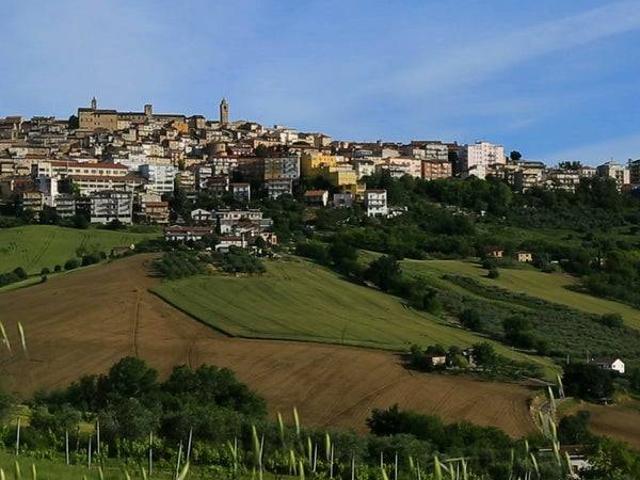 Terreno in vendita a Marche, Fermo