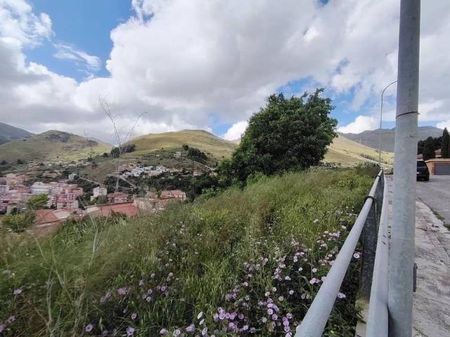 Terreno in vendita a Montelepre, Sicilia