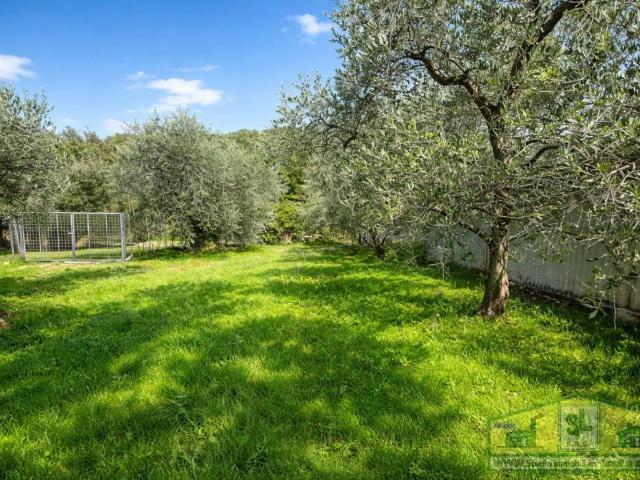 Terreno in vendita a Riva di Bagnolo, Montemurlo