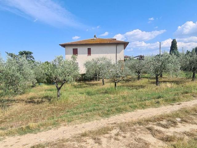 Terreno in vendita a Abbadia Di Montepulciano, Toscana