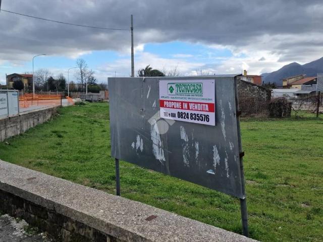Terreno in vendita a Montesarchio, Campania