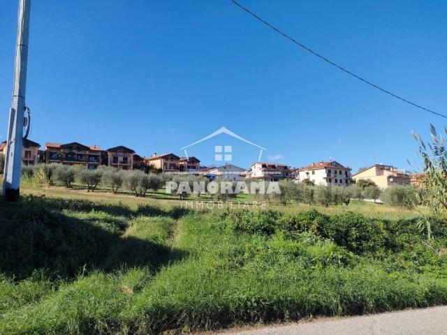Terreno in vendita a Montescudo-Monte Colombo, Monte Colombo