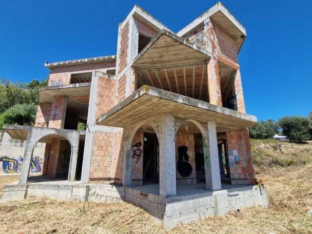 Terreno in vendita a Villa Canonico, Montesilvano