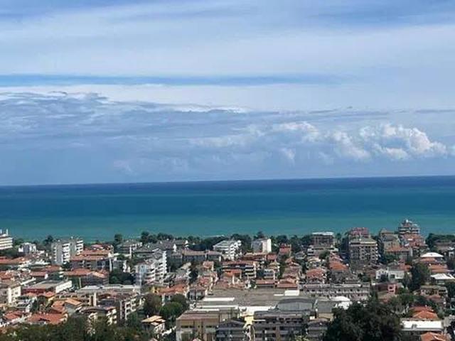Terreno in vendita a Montesilvano, Abruzzo