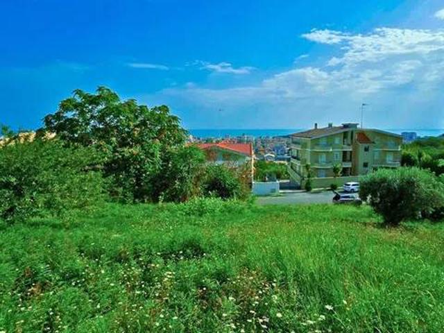 Terreno in vendita a Villa Canonico, Montesilvano
