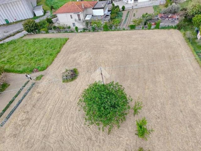 Terreno in vendita a Montesilvano, Abruzzo