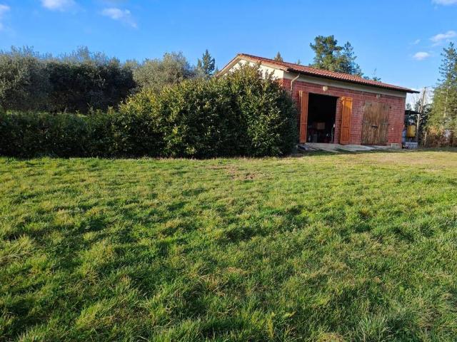 Terreno in vendita a Case Sabina, Montevarchi
