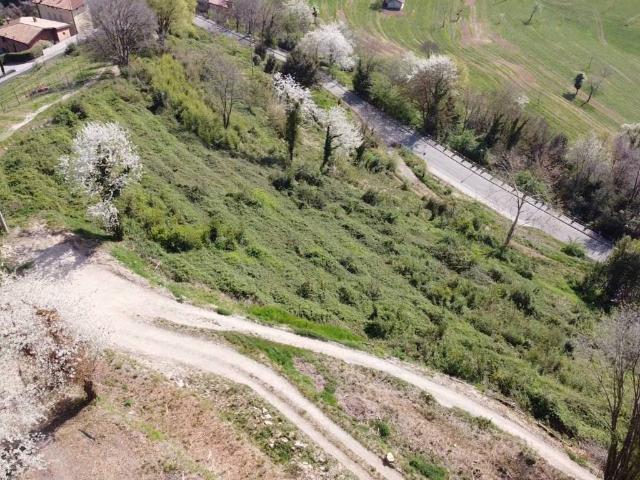 Terreno in vendita a Quattro Strade, Montevecchia