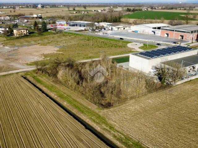 Terreno in vendita a Monticelli D'ongina, Reggio Emilia