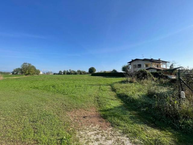 Terreno in vendita a Montichiari, Lombardia
