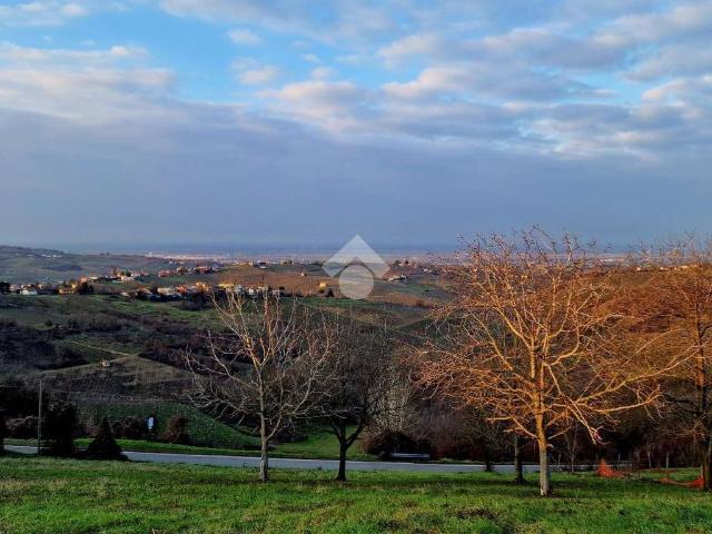 Terreno in vendita a Montù Beccaria, Lombardia