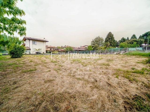 Terreno in vendita a Mornago, Lombardia