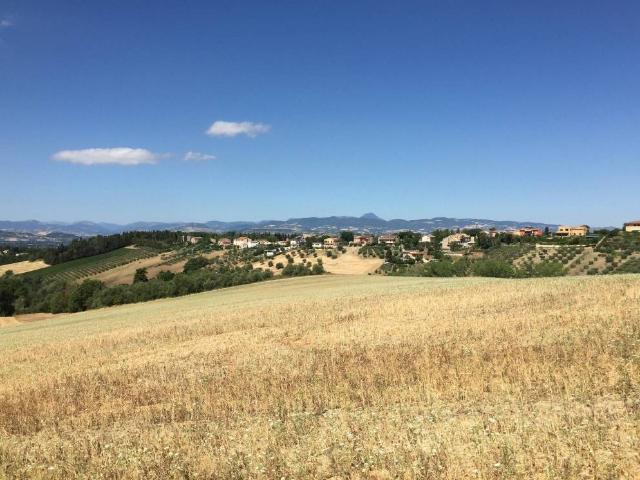 Terreno in vendita a Marche, Macerata