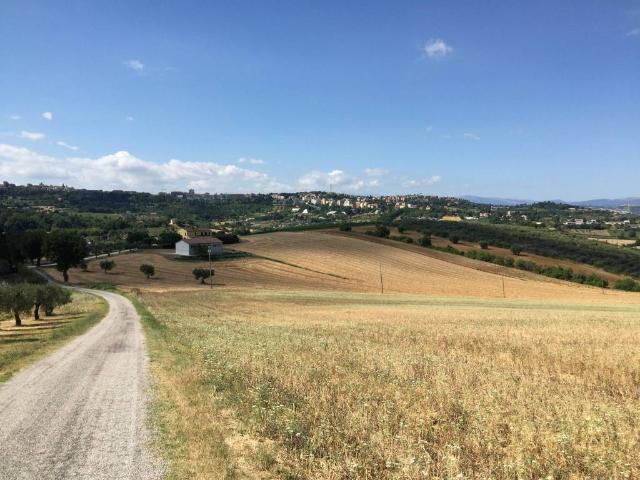 Terreno in vendita a Marche, Macerata