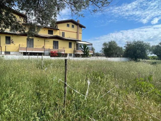 Terreno in vendita a Mosciano Sant'angelo, Abruzzo