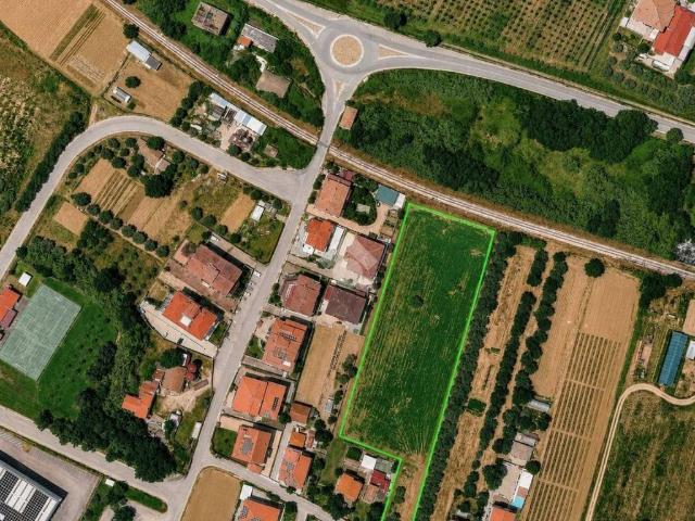 Terreno in vendita a Mosciano Sant'angelo, Abruzzo