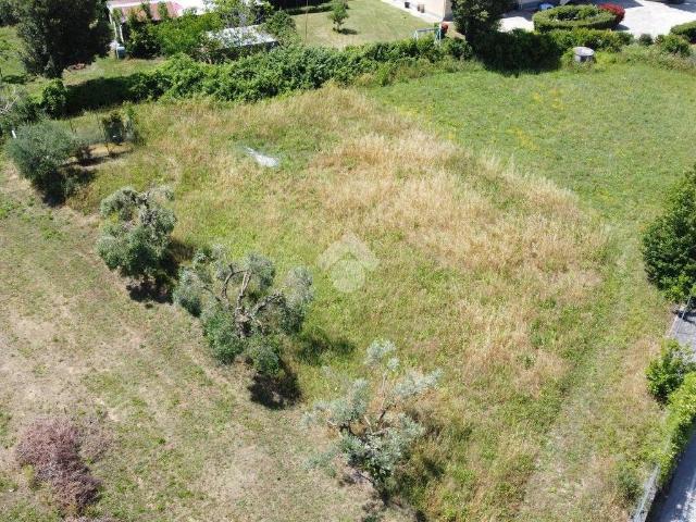 Terreno in vendita a Mosciano Sant'angelo, Abruzzo