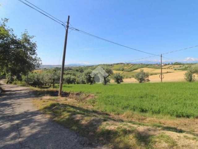 Terreno in vendita a Montone, Mosciano Sant'angelo
