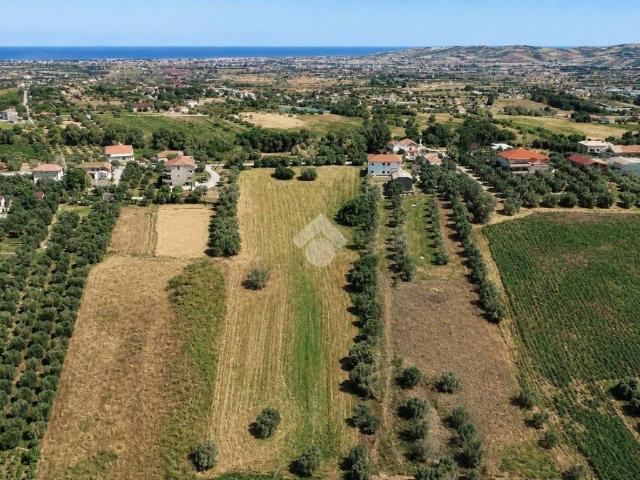 Terreno in vendita a Ripoli, Mosciano Sant'angelo