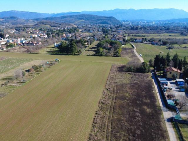 Terreno in vendita a Mossa, Friuli-Venezia Giulia