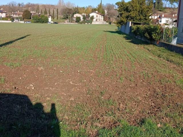 Terreno in vendita a Mossa, Friuli-Venezia Giulia