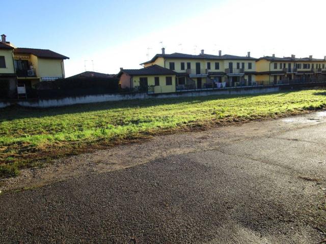 Terreno in vendita a Motta Visconti, Lombardia
