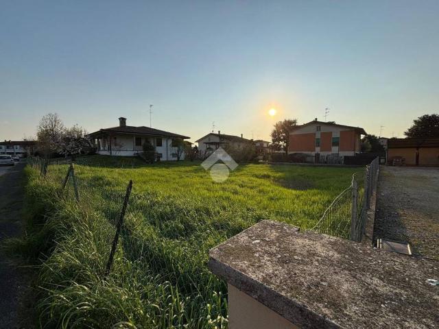 Terreno in vendita a Motteggiana, Mantova