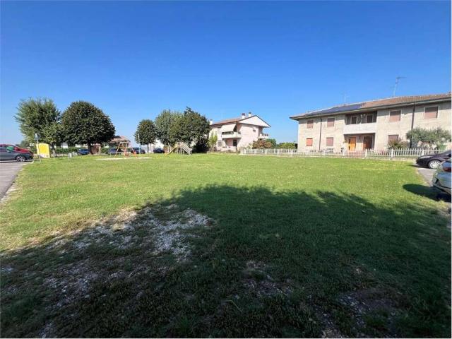 Terreno in vendita a Mozzecane, Veneto