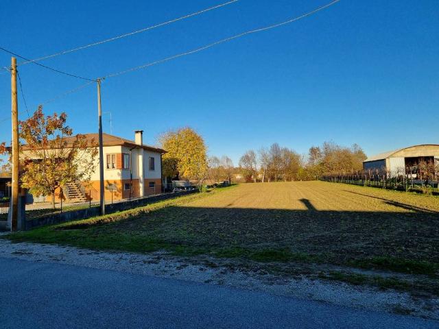 Terreno in vendita a Muzzana Del Turgnano, Friuli-Venezia Giulia