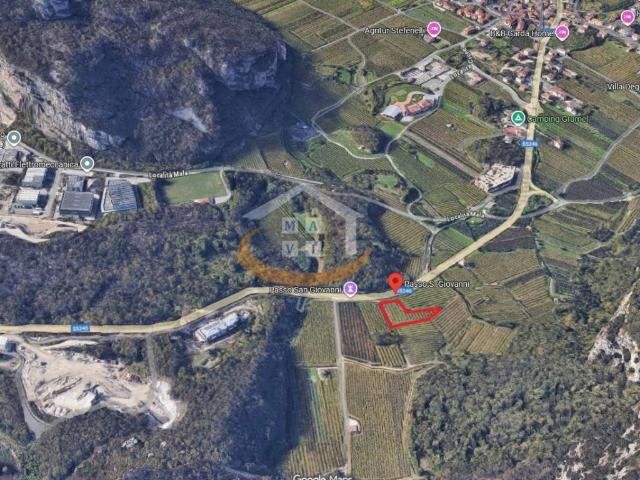 Terreno in vendita a Comunità Alto Garda e Ledro, Nago