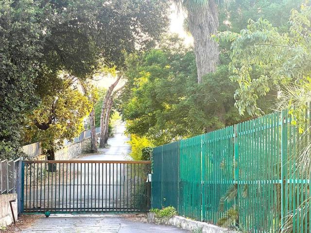 Terreno in vendita a Municipalità 6, Campania