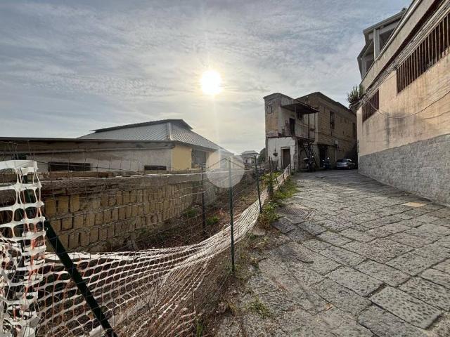 Terreno in vendita a Municipalità 4, Campania