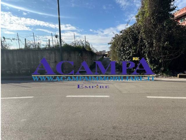 Terreno in vendita a Municipalità 7, San Pietro A Patierno