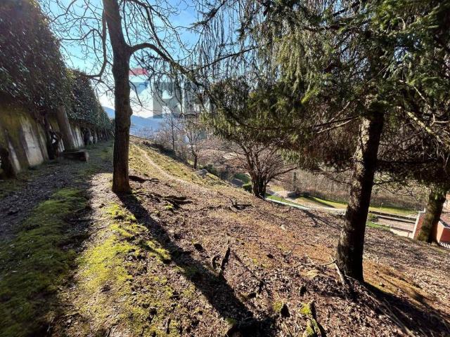 Terreno in vendita a Trevasco Santissima Trinità, Nembro