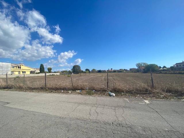 Terreno in vendita a Cretarossa, Nettuno