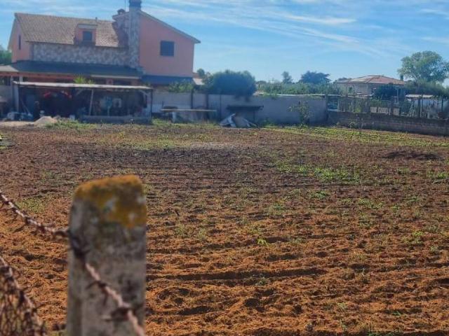 Terreno in vendita a Roma Capitale, Lazio