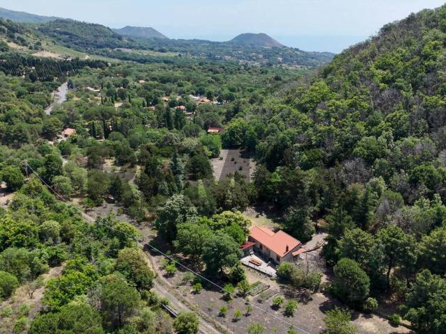 Terreno in vendita a Ragala, Nicolosi