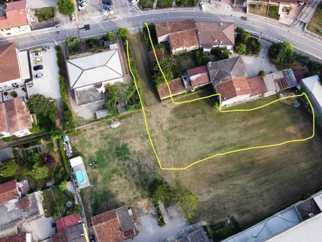Terreno in vendita a Pradelle, Nogarole Rocca