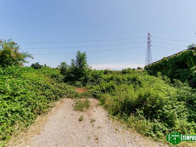 Terreno in vendita a Nova Milanese, Lombardia