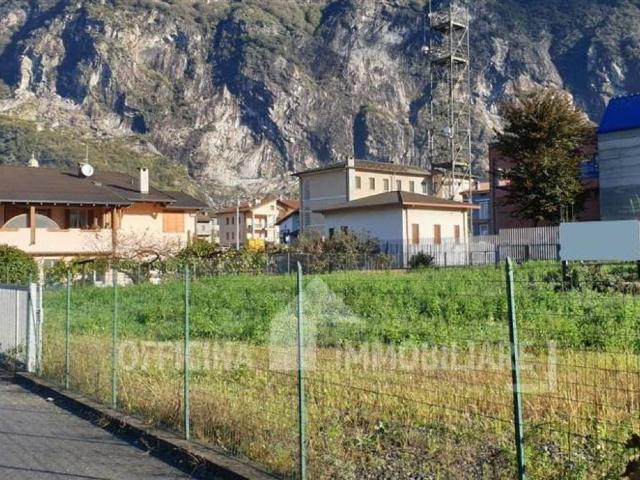 Terreno in vendita a Comunità montana della Valchiavenna, Novate Mezzola